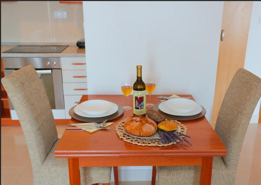 Apartman Nicol Liznjan Exterior photo